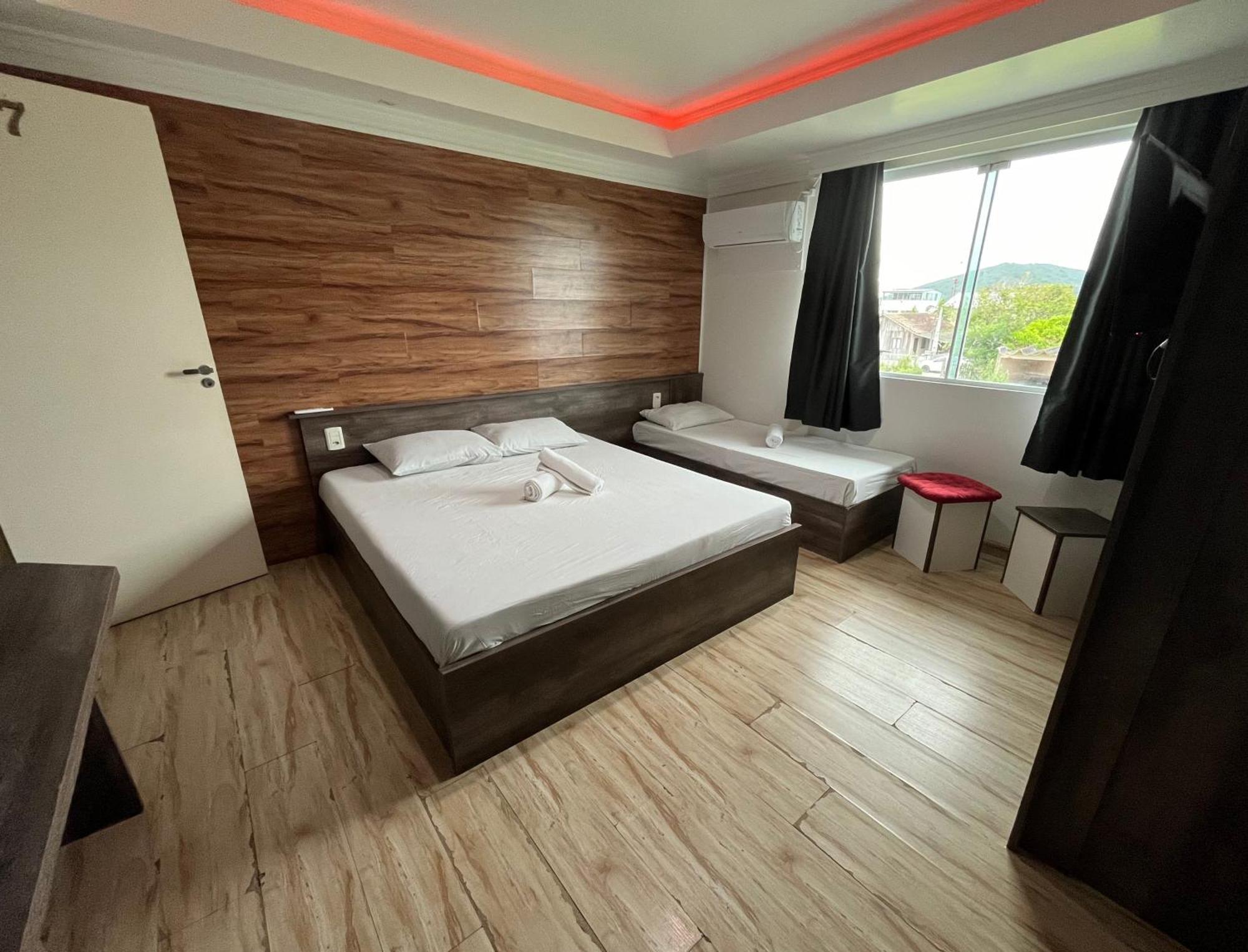Savanna Suites - Beto Carrero ペーニャ エクステリア 写真